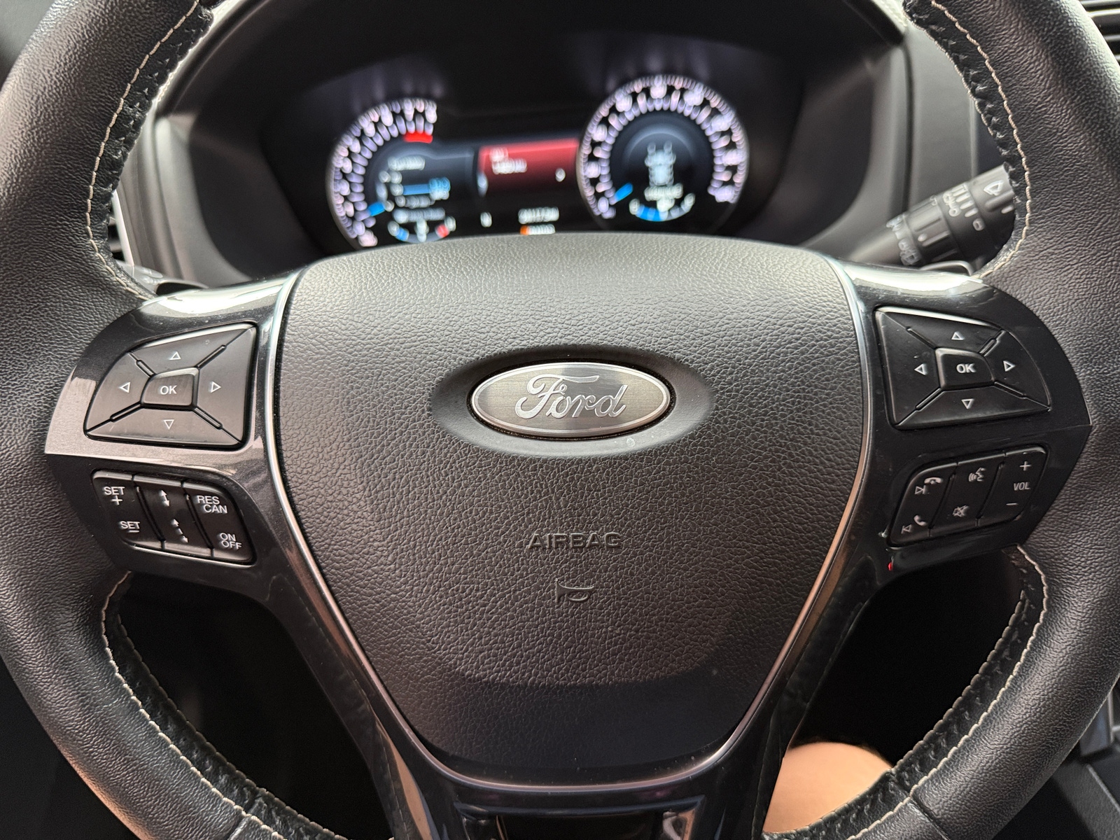 Thumbnail: 2019 Ford Explorer - 4