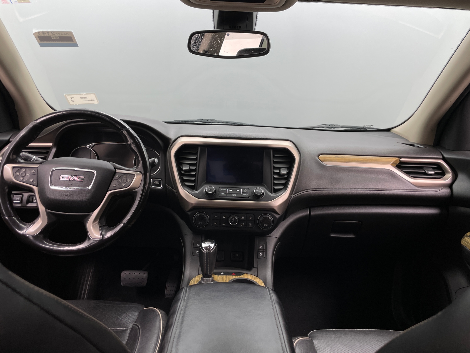 Thumbnail: 2019 GMC Acadia - 2