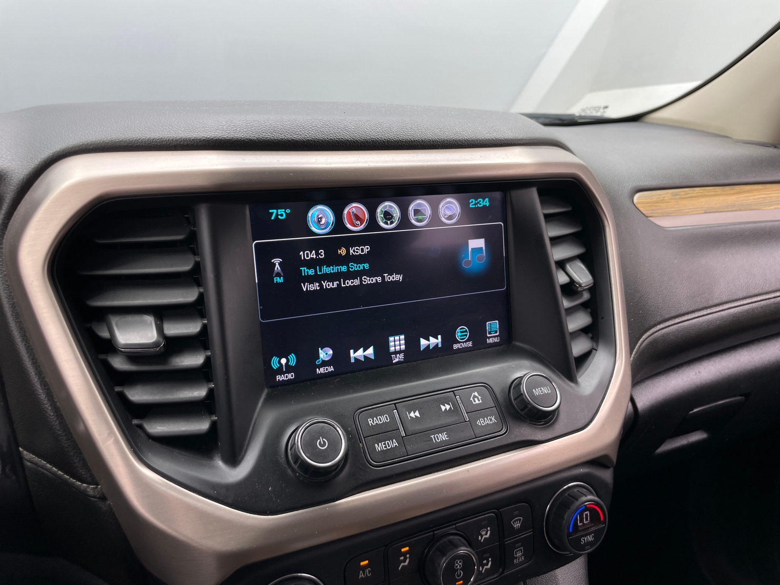 Thumbnail: 2019 GMC Acadia - 3