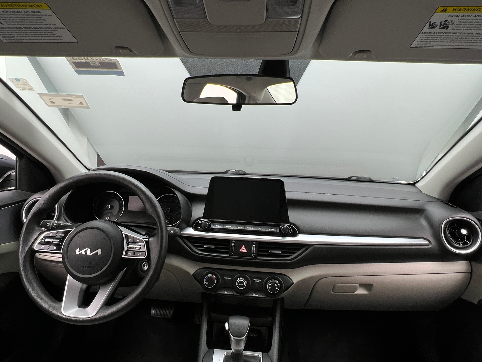Thumbnail: 2022 Kia Forte - 3