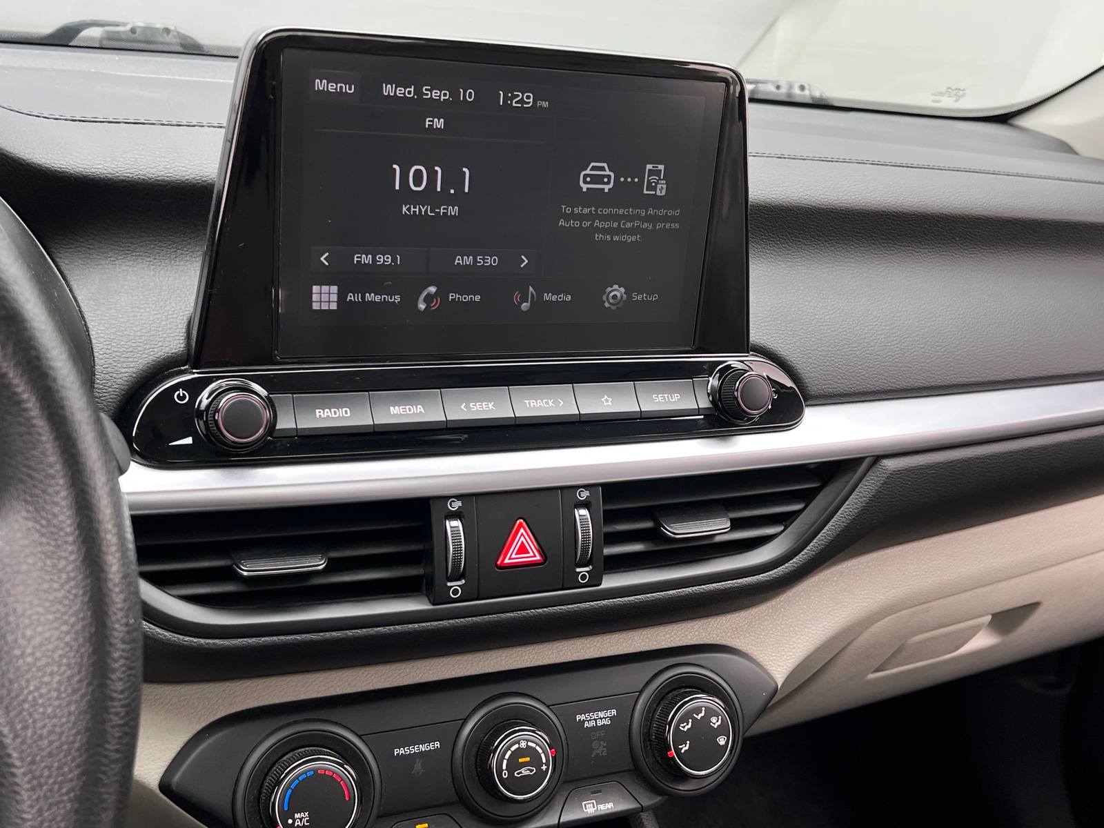 Thumbnail: 2022 Kia Forte - 4