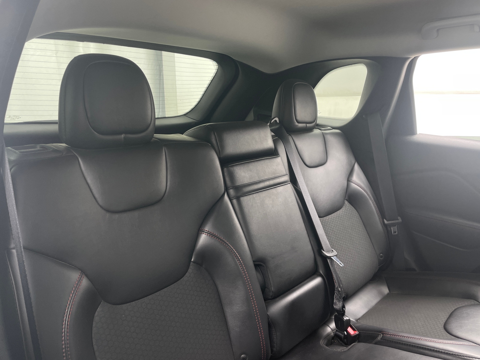 Thumbnail: 2019 Jeep Cherokee - 6