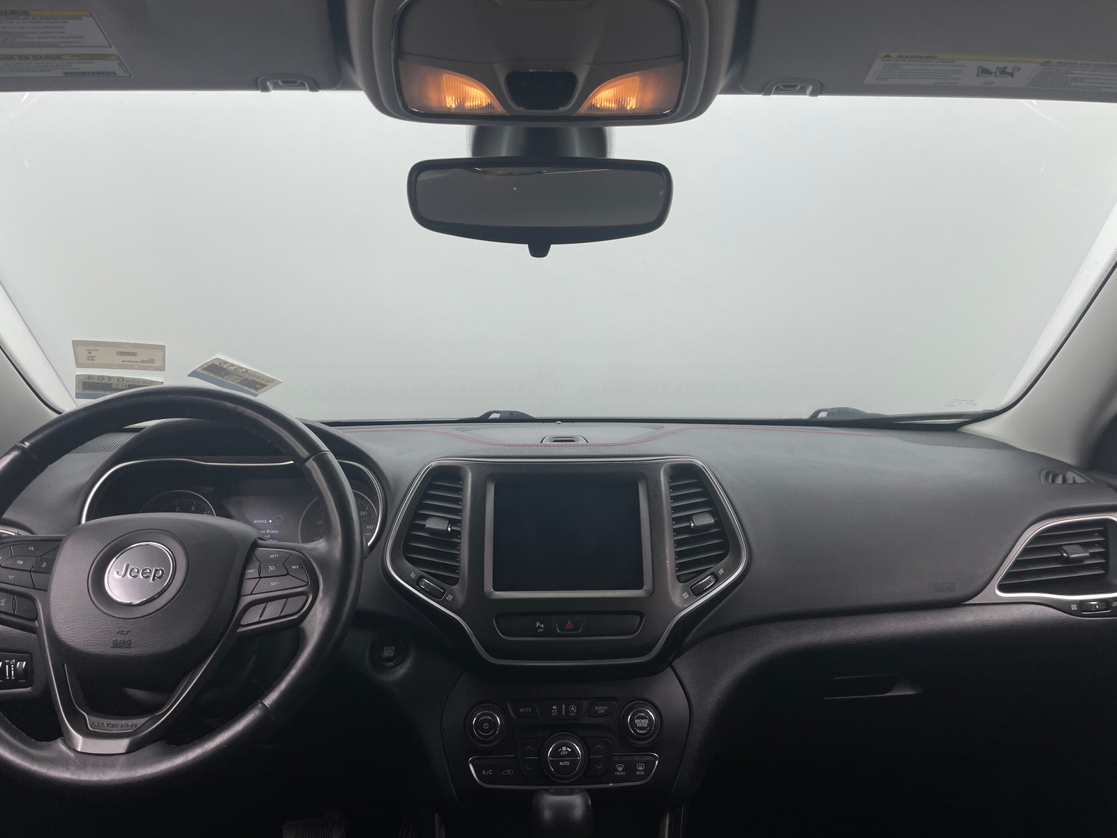 Thumbnail: 2019 Jeep Cherokee - 3
