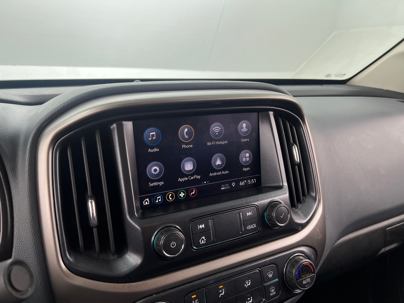 Thumbnail: 2021 Chevrolet Colorado - 3