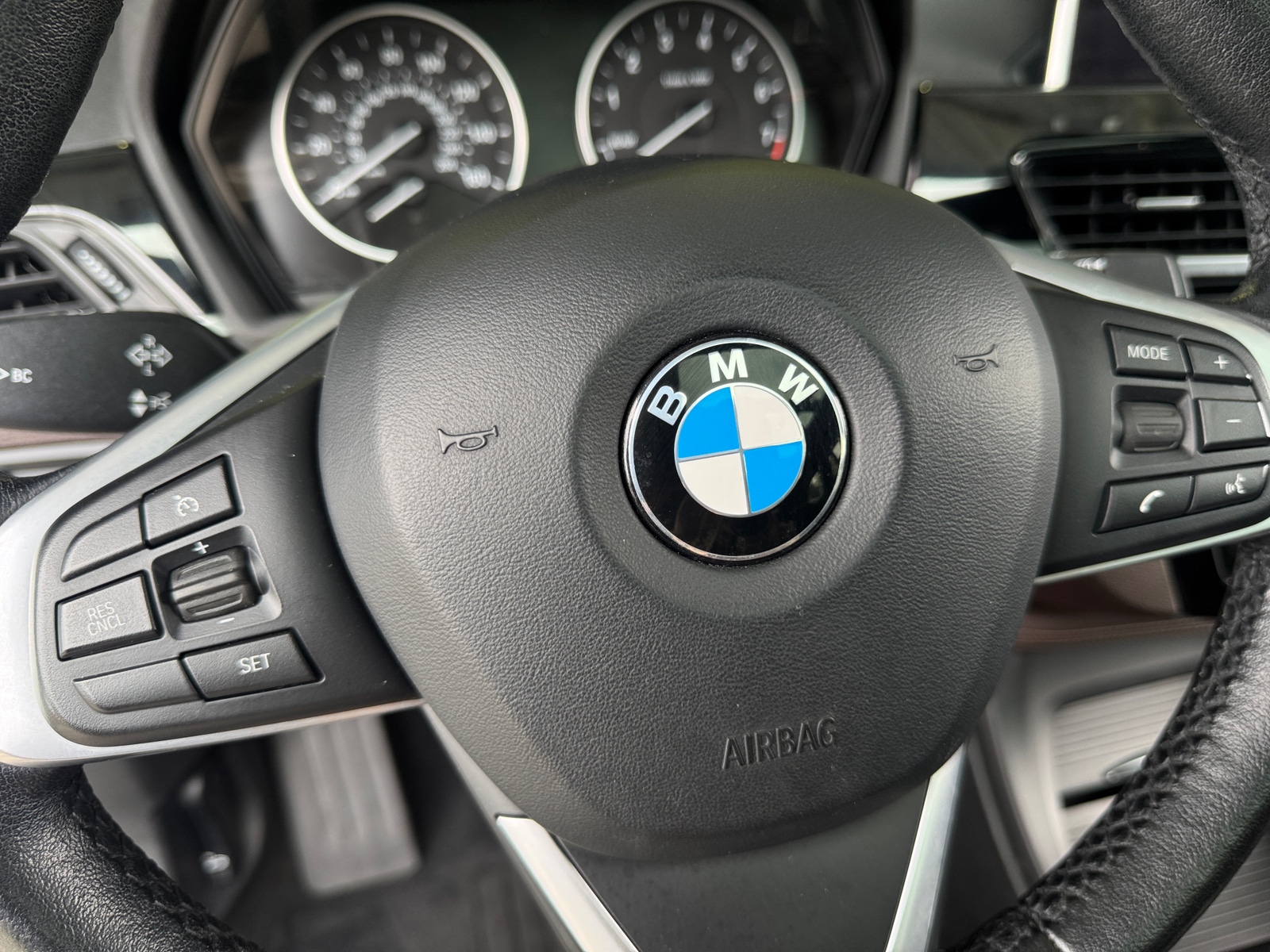 Thumbnail: 2017 BMW X1 - 4