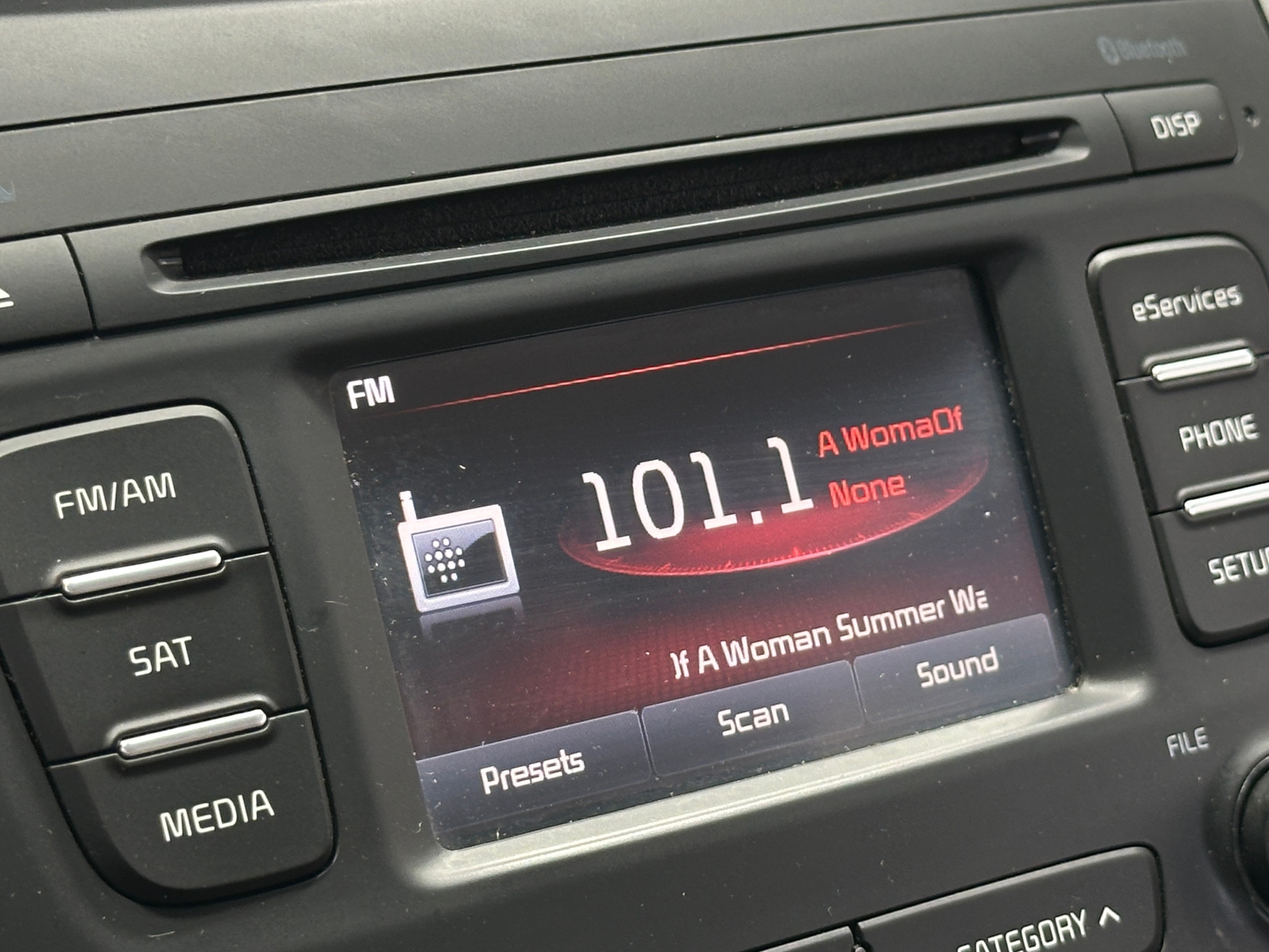 Thumbnail: 2015 Kia Sorento - 4