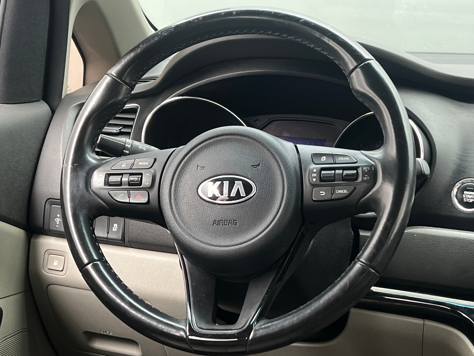 Thumbnail: 2018 Kia Sedona - 4