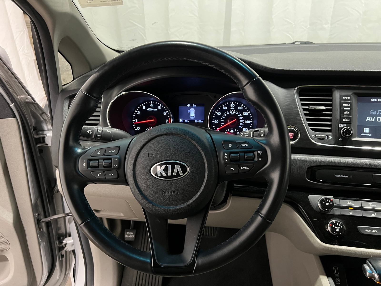 Thumbnail: 2019 Kia Sedona - 4