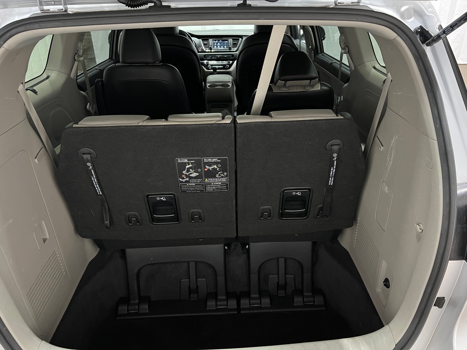 Thumbnail: 2019 Kia Sedona - 6