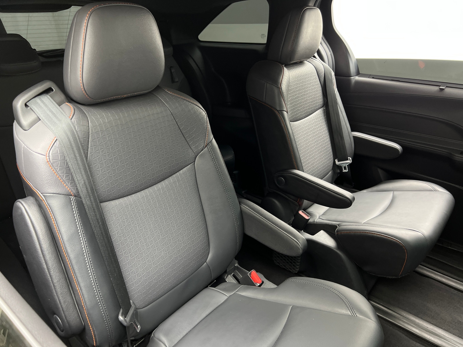 Thumbnail: 2021 Toyota Sienna - 5