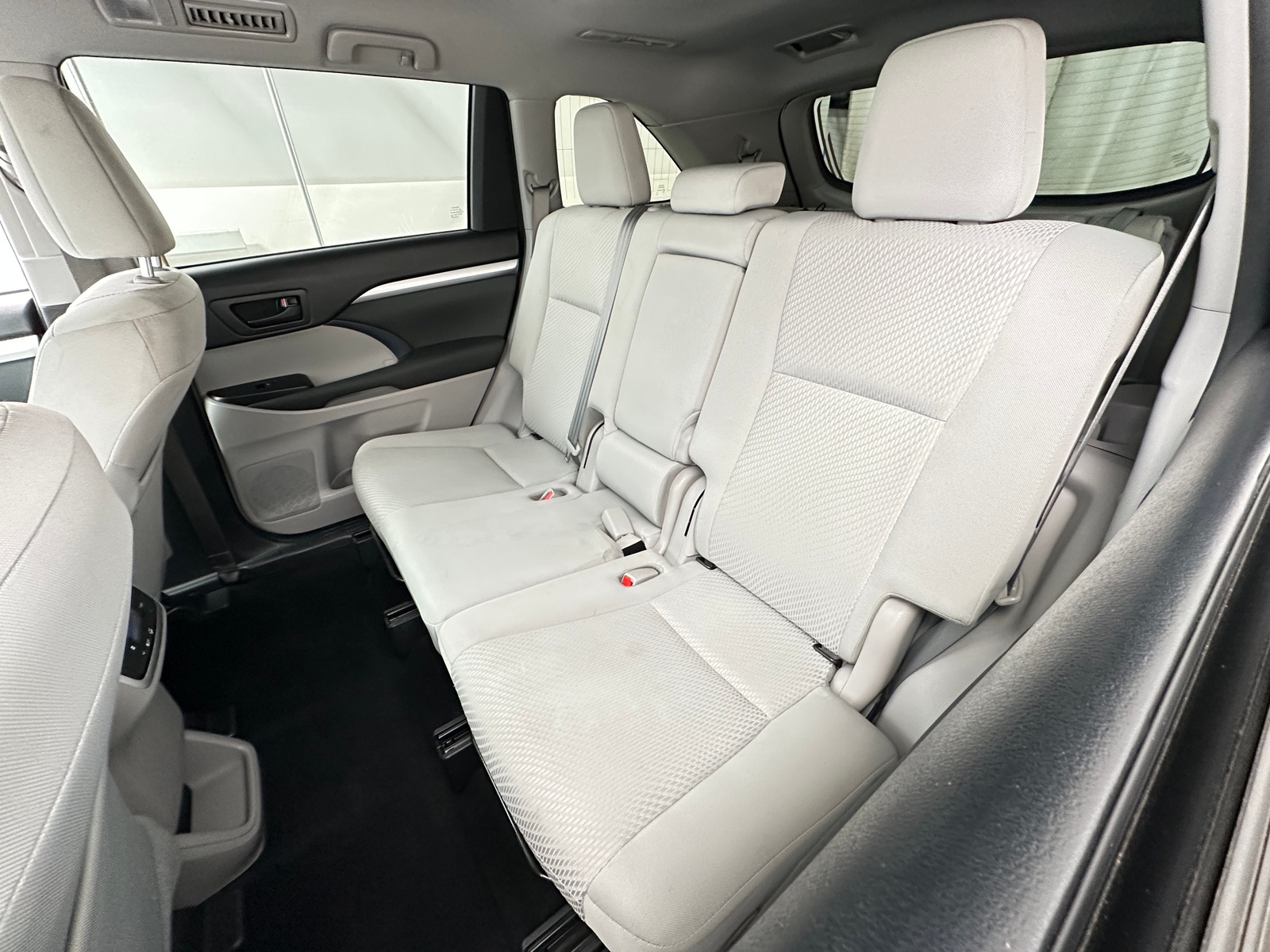 Thumbnail: 2019 Toyota Highlander - 6