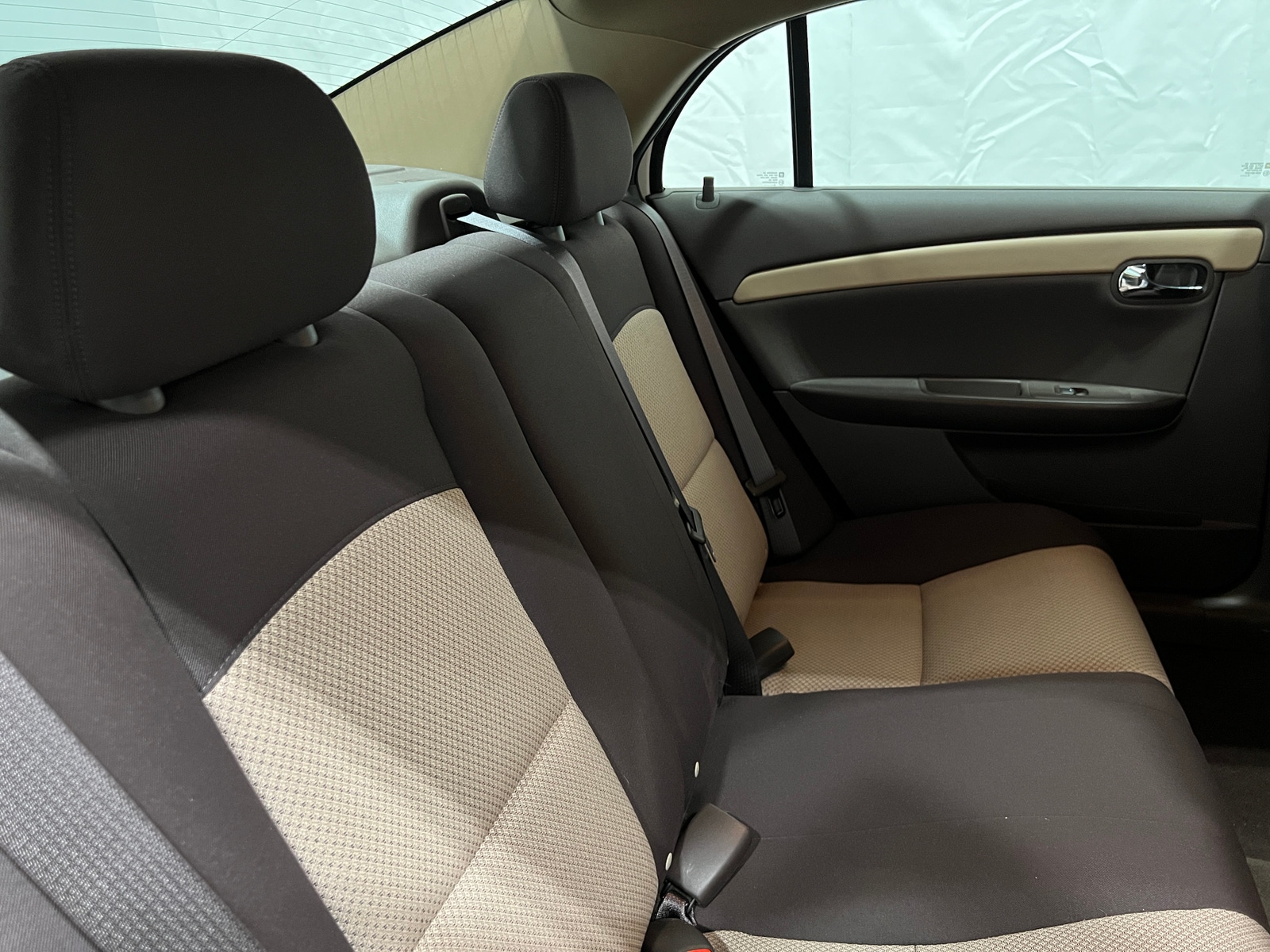 Thumbnail: 2010 Chevrolet Malibu - 5