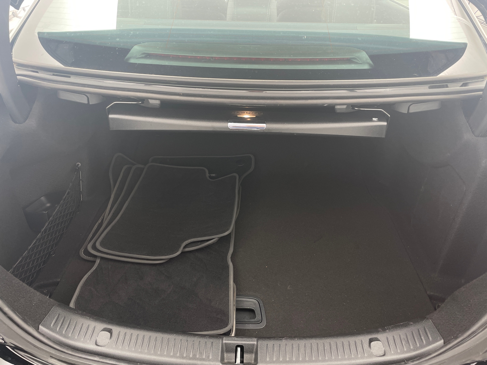 Thumbnail: 2019 Mercedes-Benz E-Class - 6