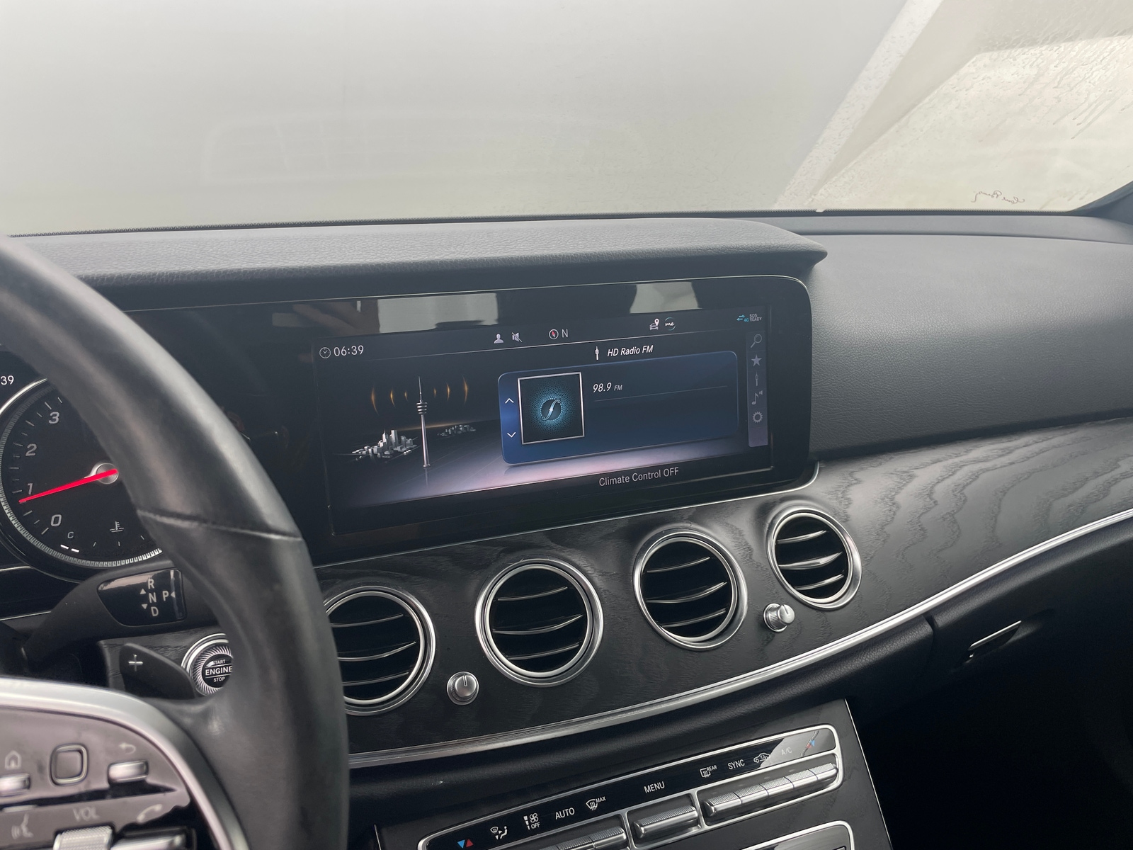 Thumbnail: 2019 Mercedes-Benz E-Class - 3