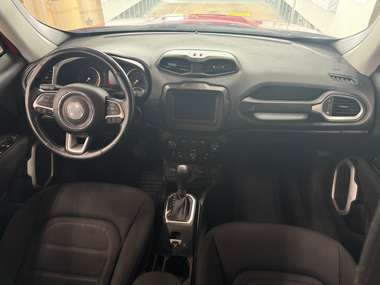 Thumbnail: 2019 Jeep Renegade - 3