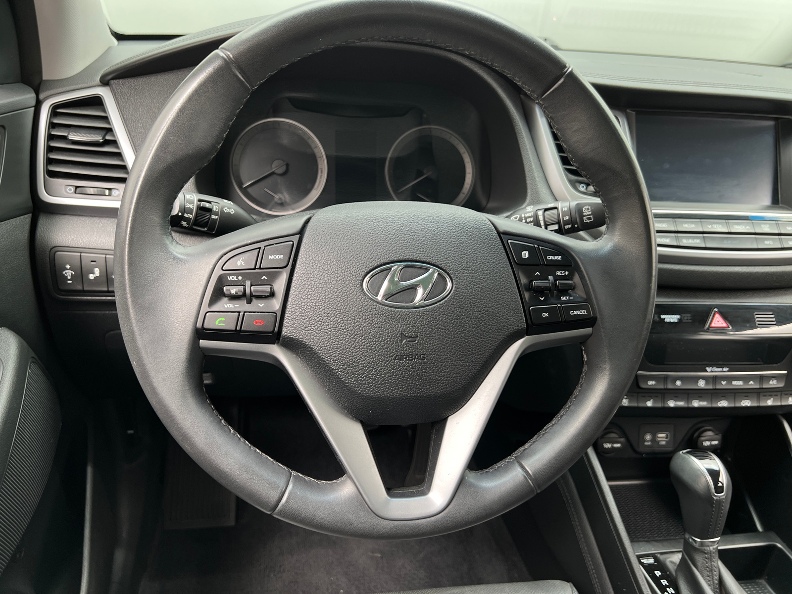 Thumbnail: 2016 Hyundai Tucson - 4