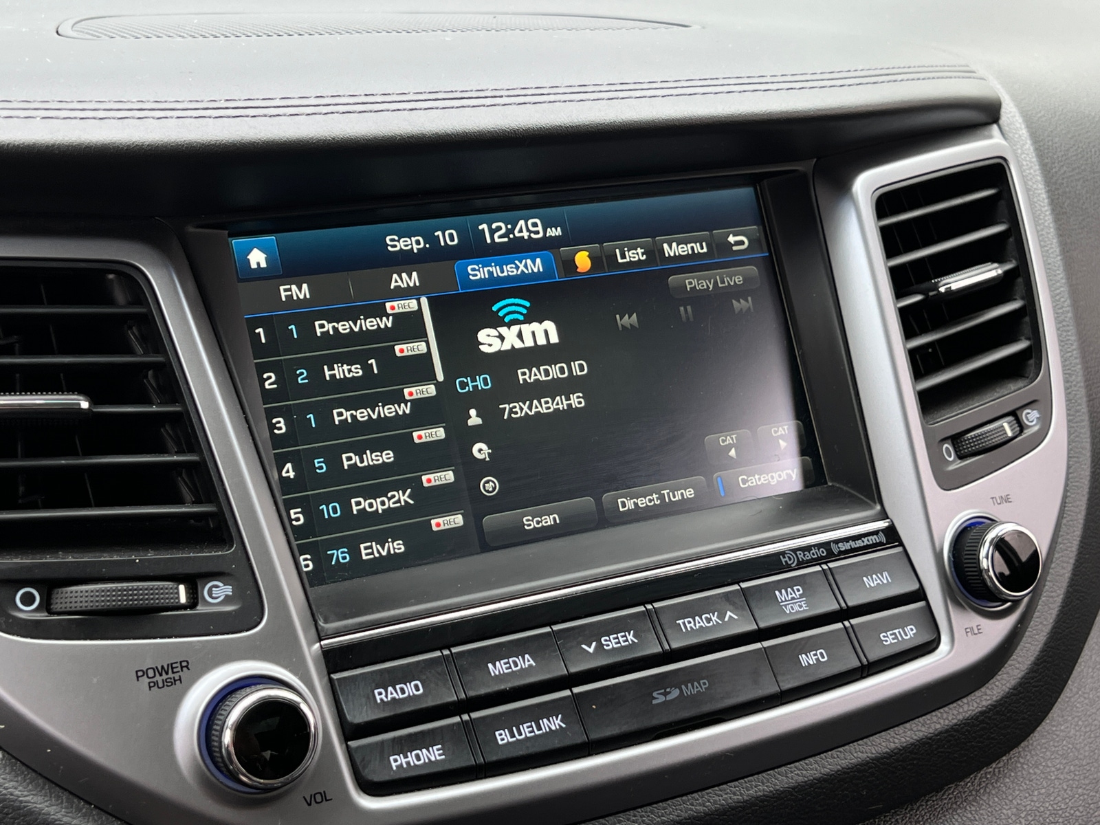 Thumbnail: 2016 Hyundai Tucson - 3