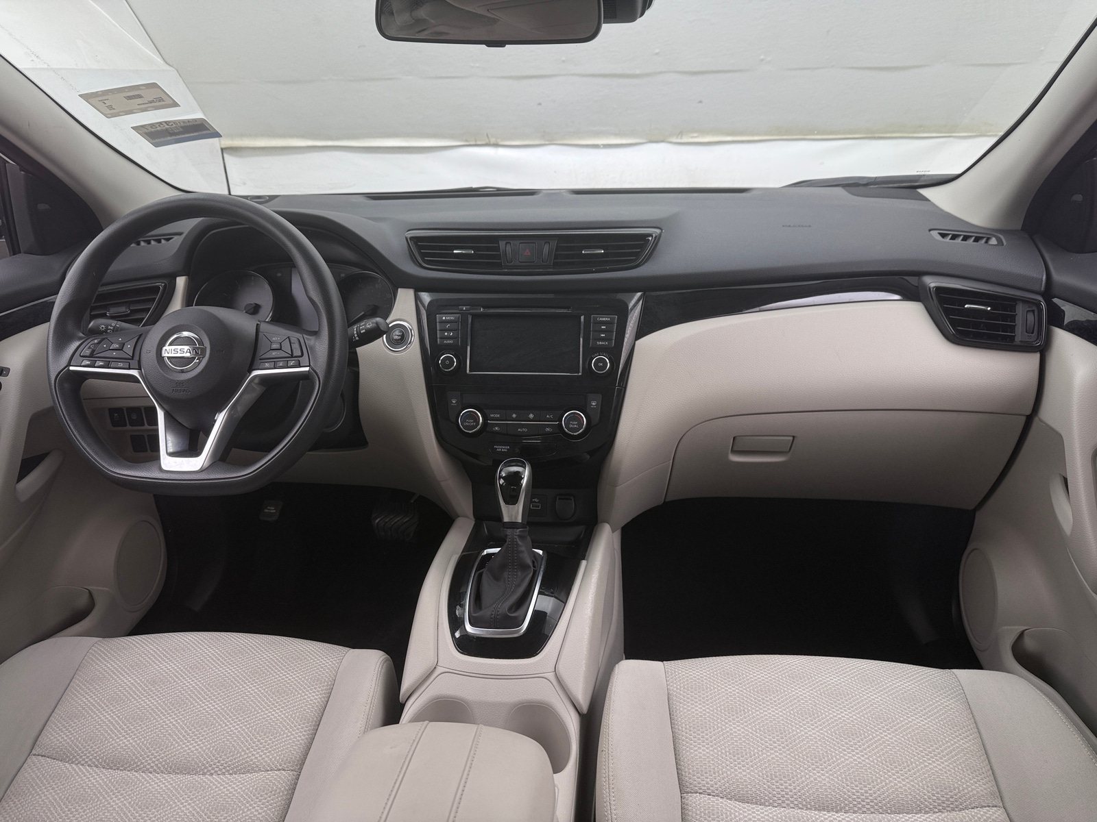 Thumbnail: 2019 Nissan Rogue Sport - 3