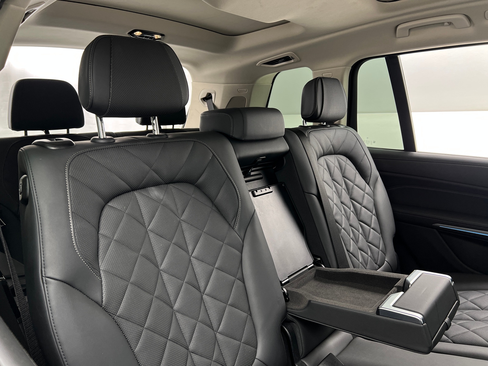 Thumbnail: 2025 BMW X7 - 5