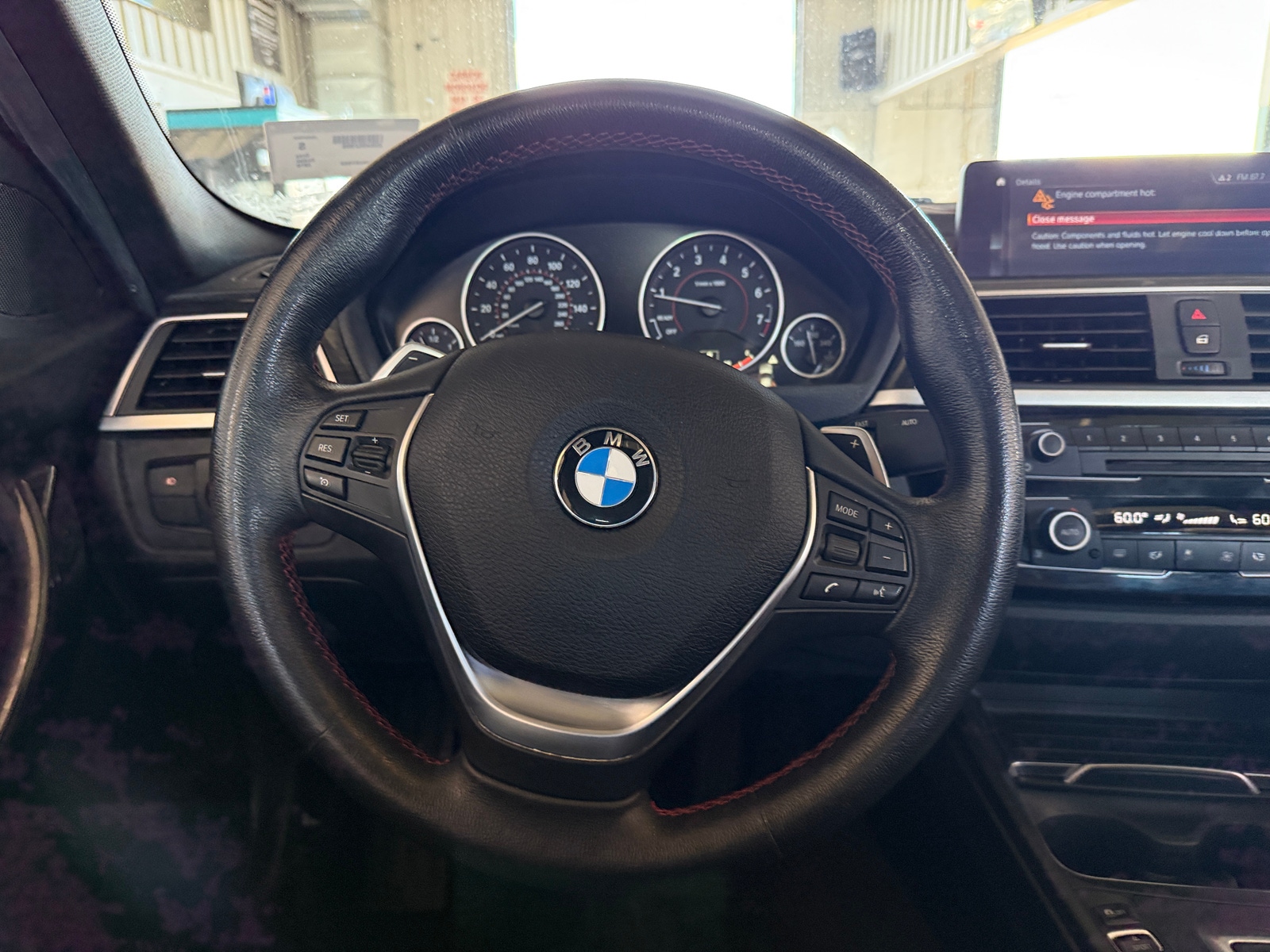 Thumbnail: 2018 BMW 3 Series - 4