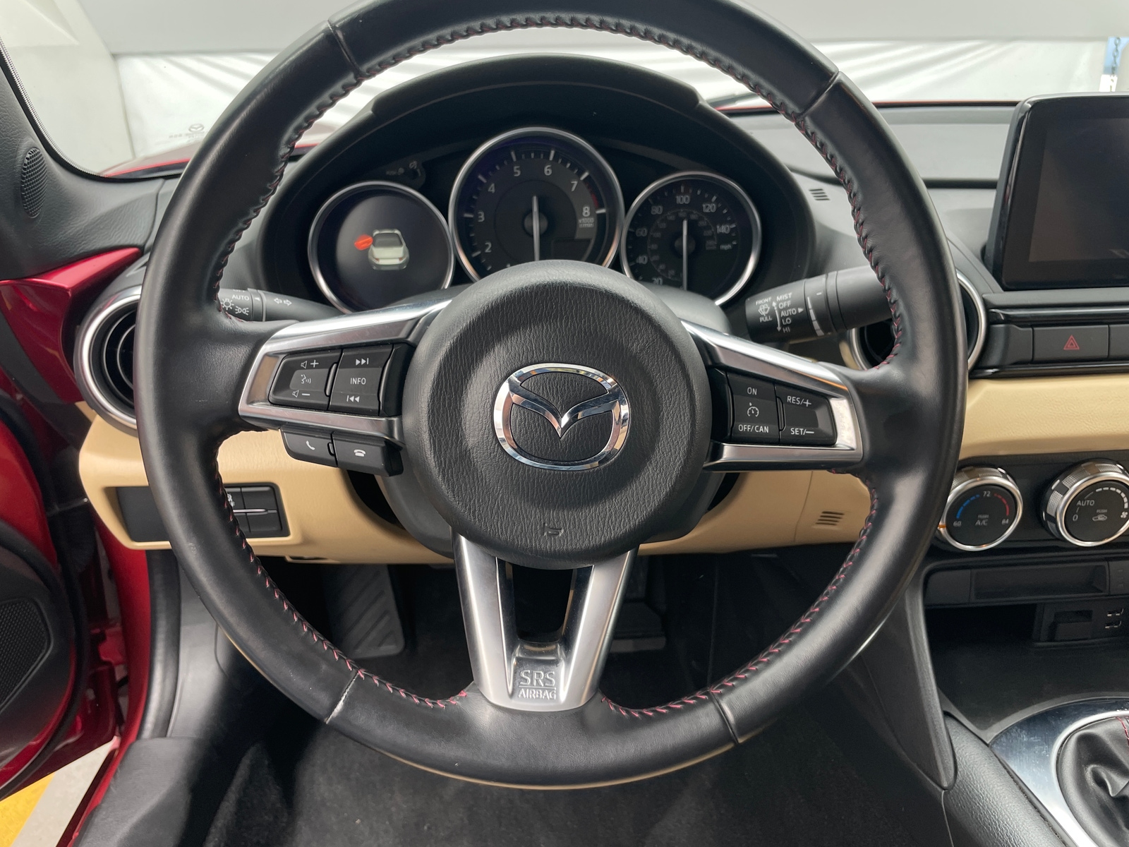 Thumbnail: 2019 Mazda MX-5 Miata - 4