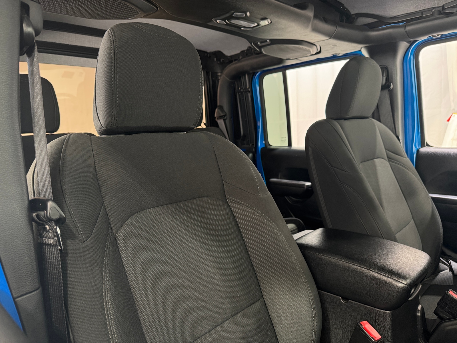 Thumbnail: 2021 Jeep Gladiator - 2