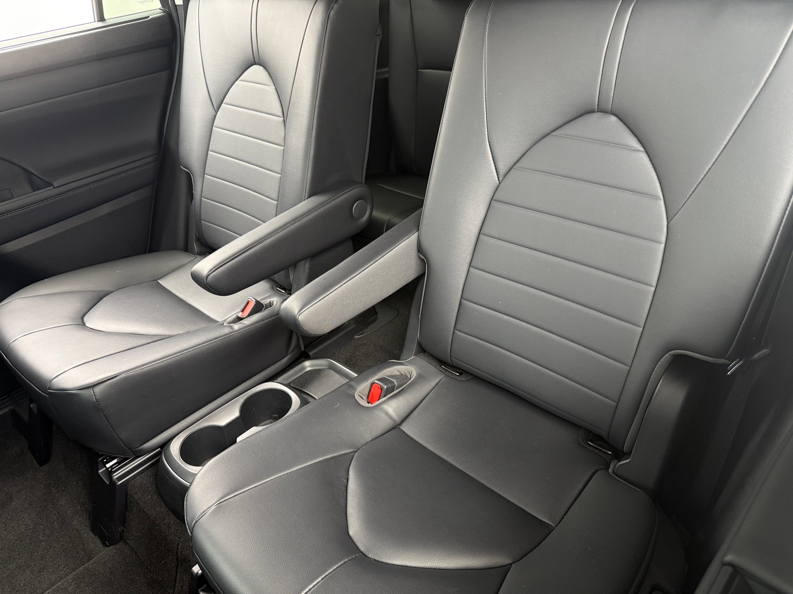 Thumbnail: 2023 Toyota Highlander - 5