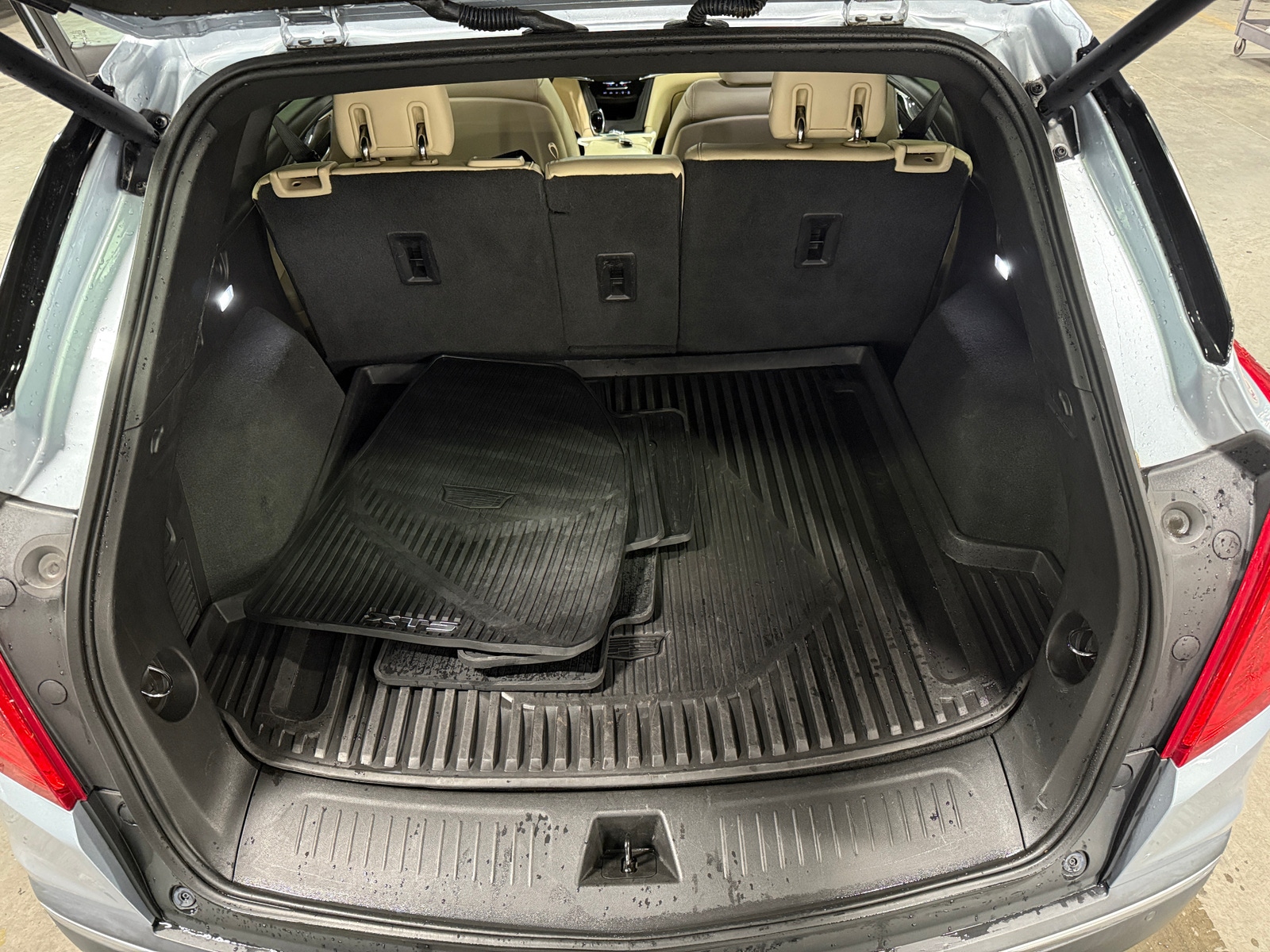 Thumbnail: 2017 Cadillac XT5 - 6