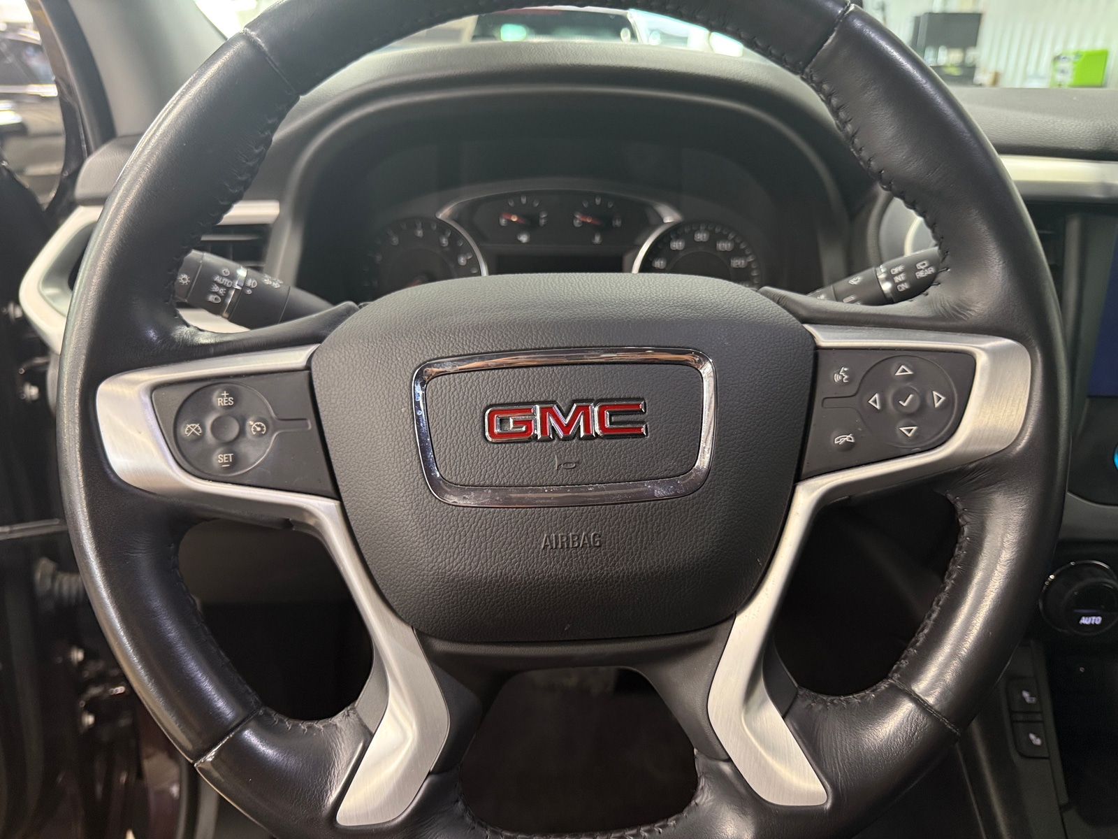 Thumbnail: 2018 GMC Acadia - 4