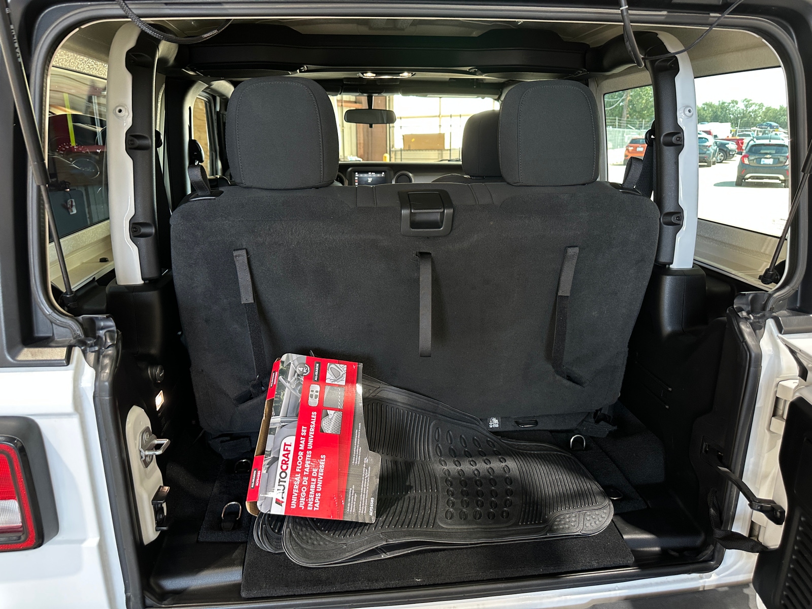 Thumbnail: 2020 Jeep Wrangler - 5