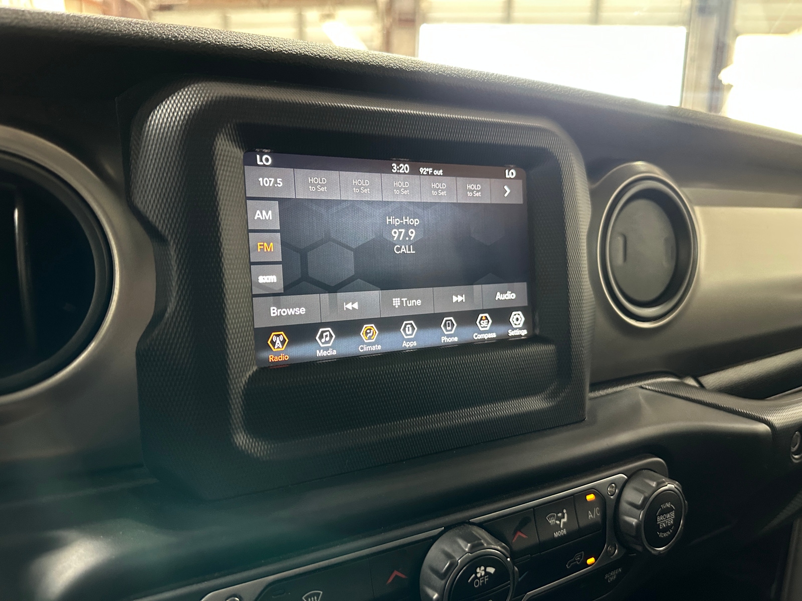 Thumbnail: 2020 Jeep Wrangler - 3