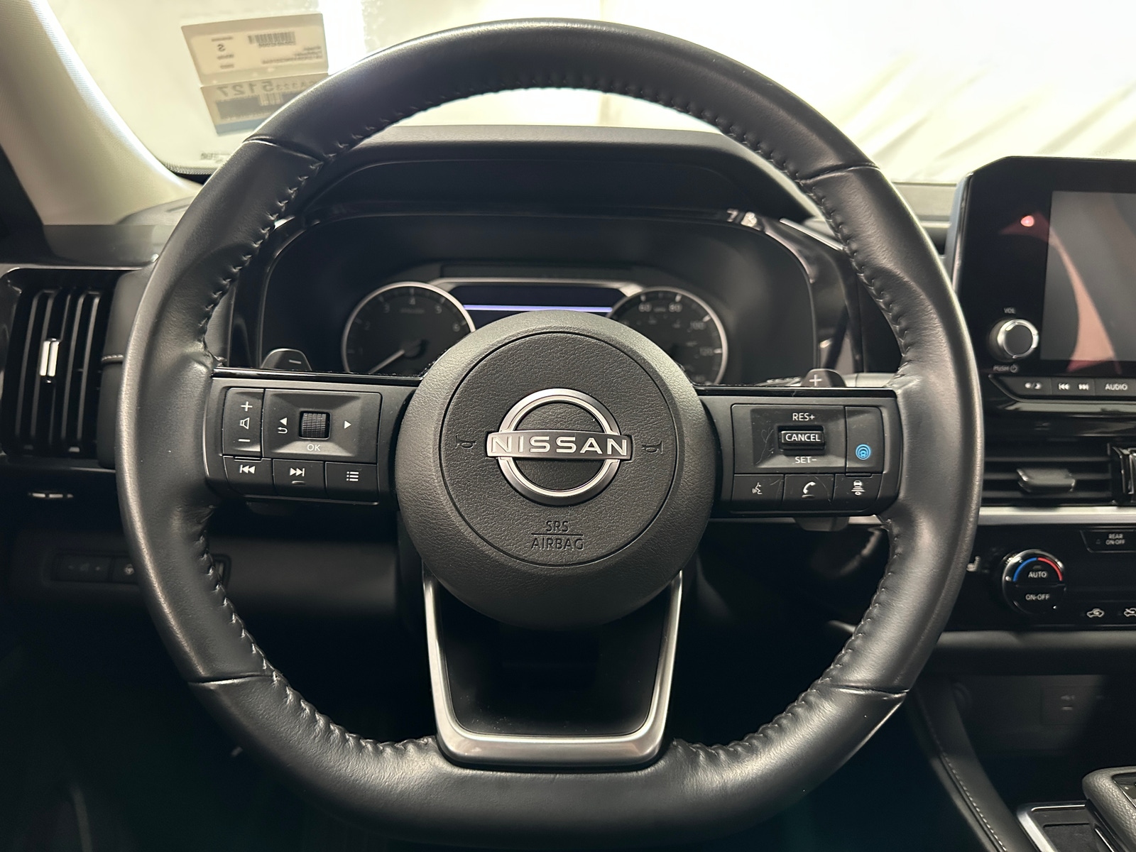 Thumbnail: 2022 Nissan Pathfinder - 5