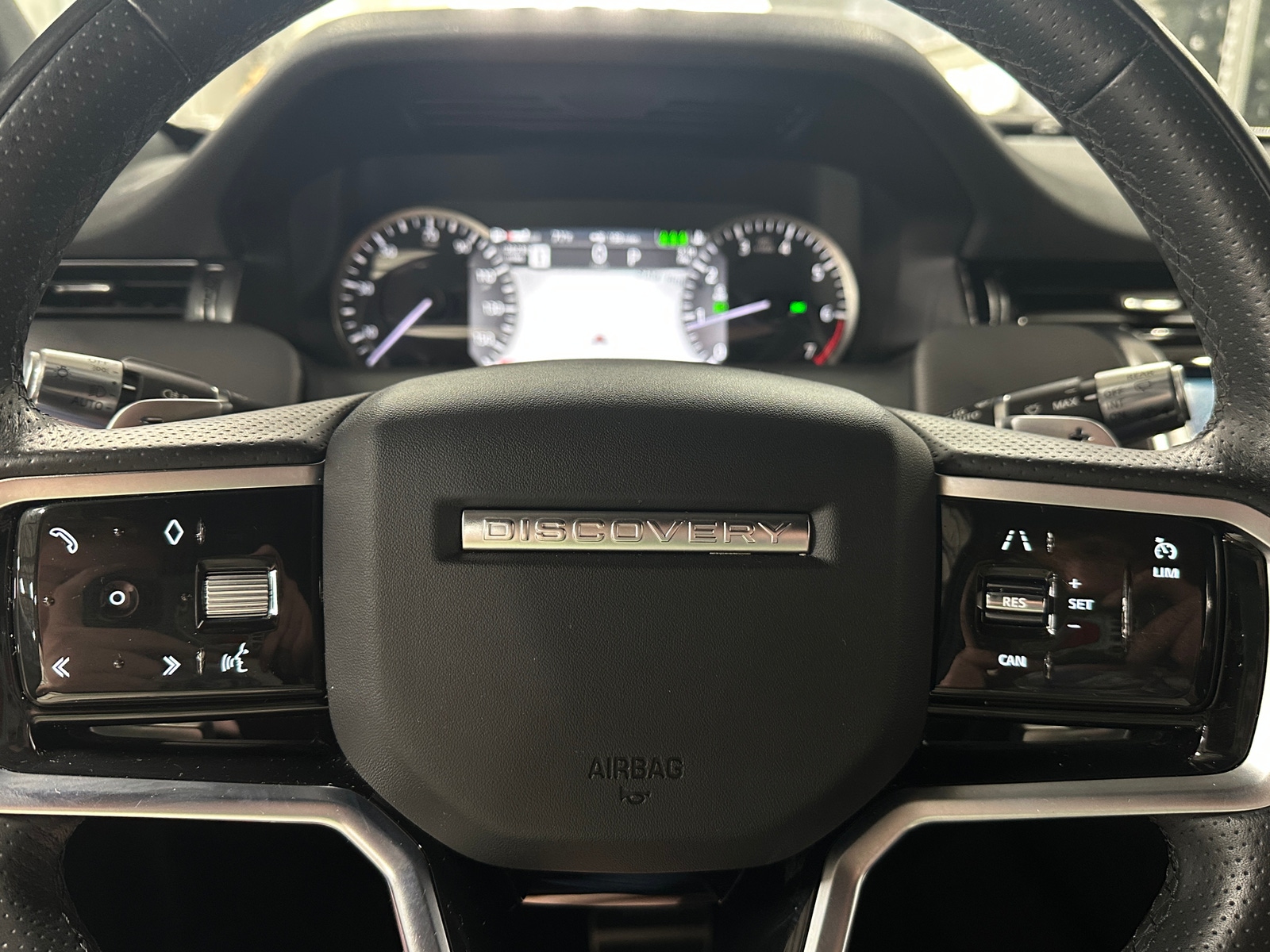 Thumbnail: 2021 Land Rover Discovery Sport - 4