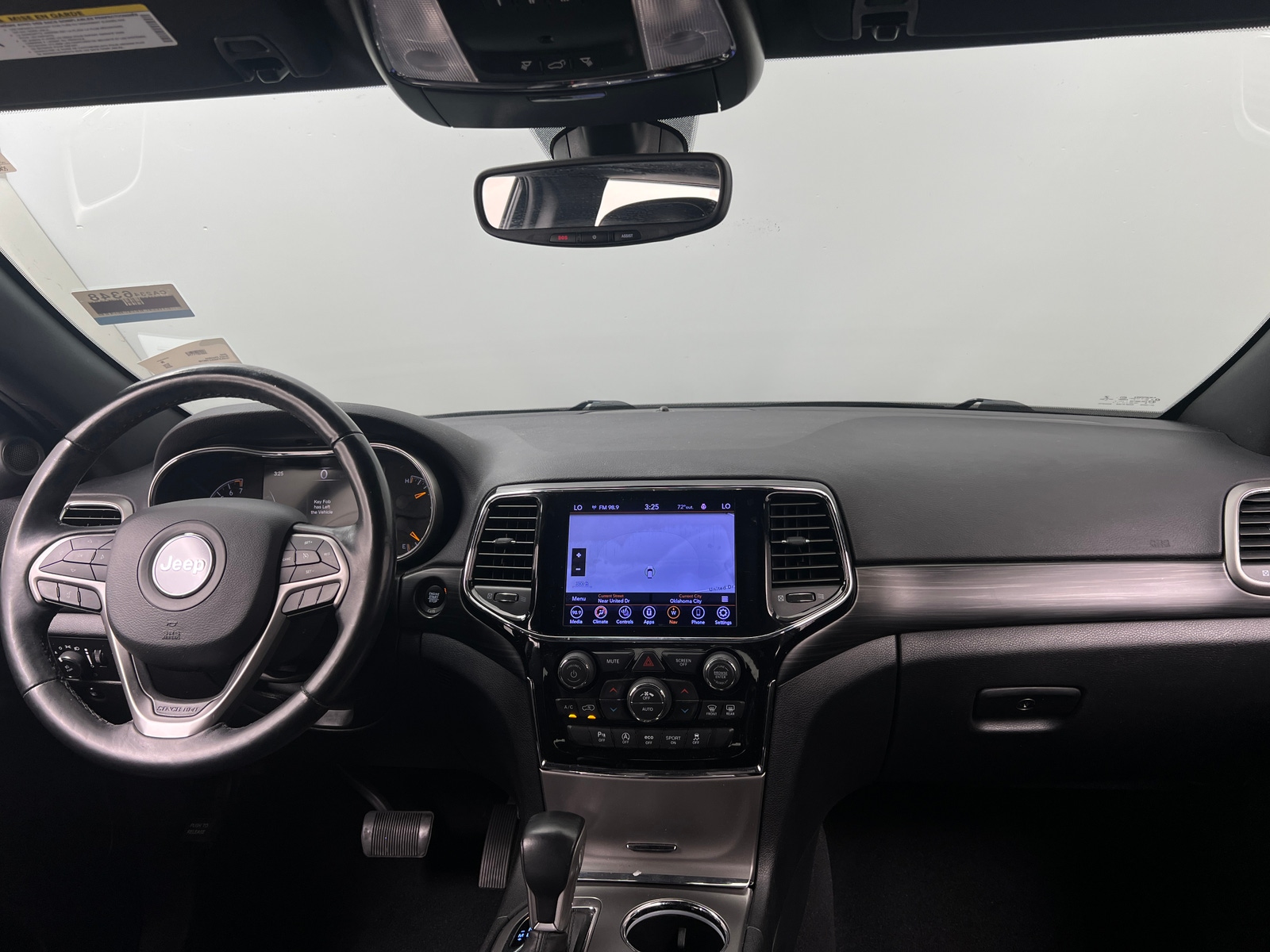 Thumbnail: 2020 Jeep Grand Cherokee - 3