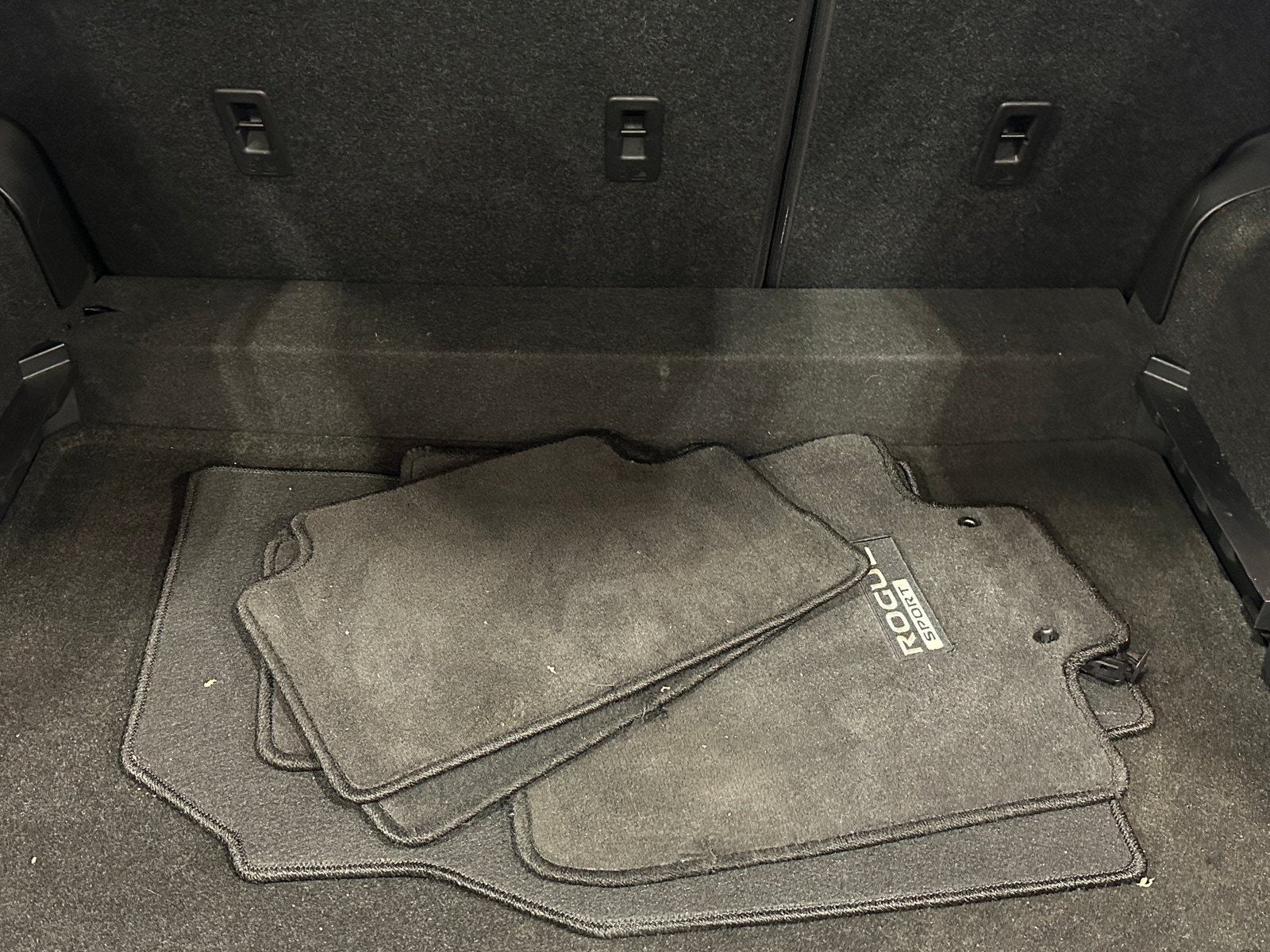 Thumbnail: 2021 Nissan Rogue Sport - 7