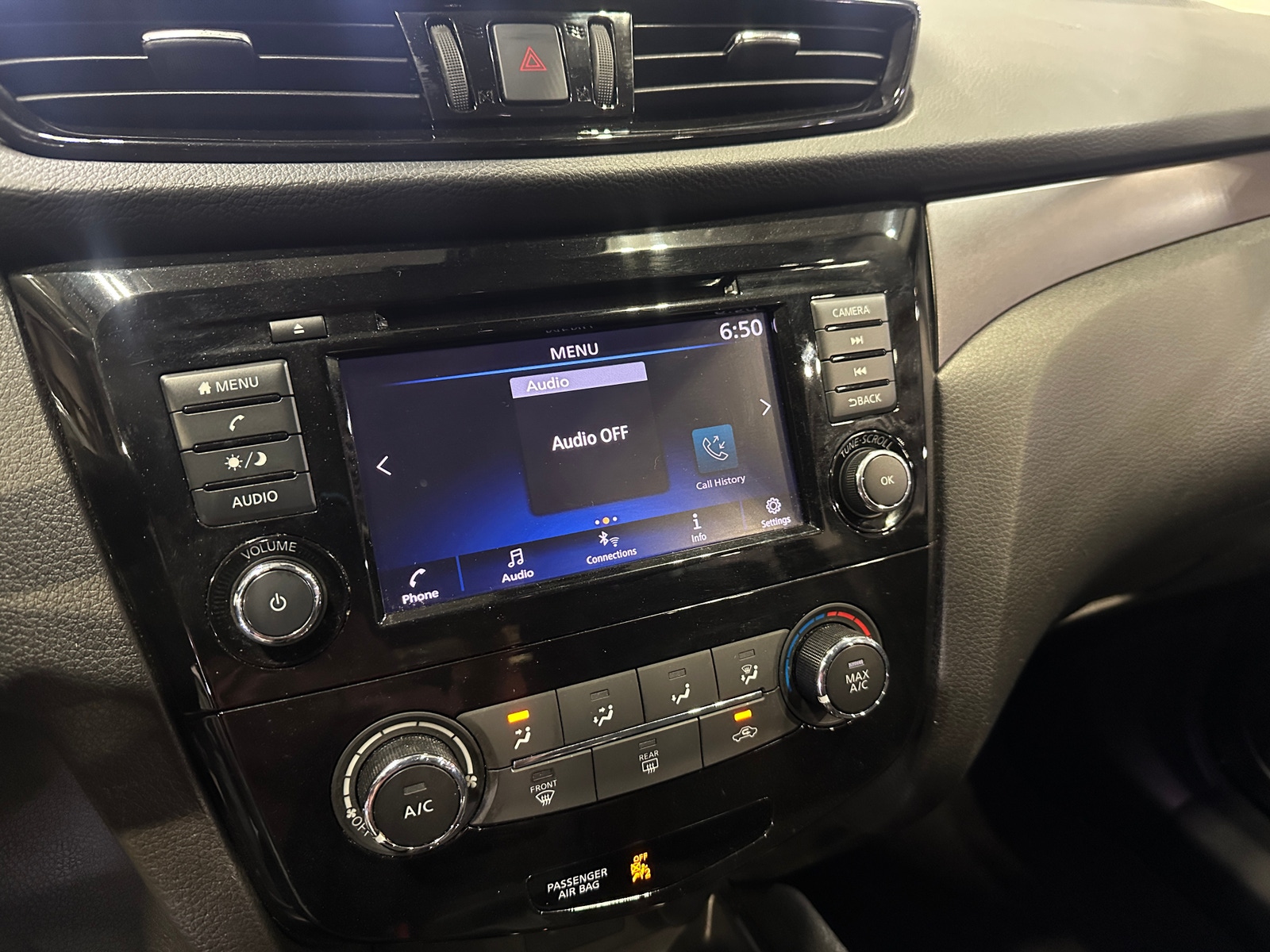 Thumbnail: 2021 Nissan Rogue Sport - 4