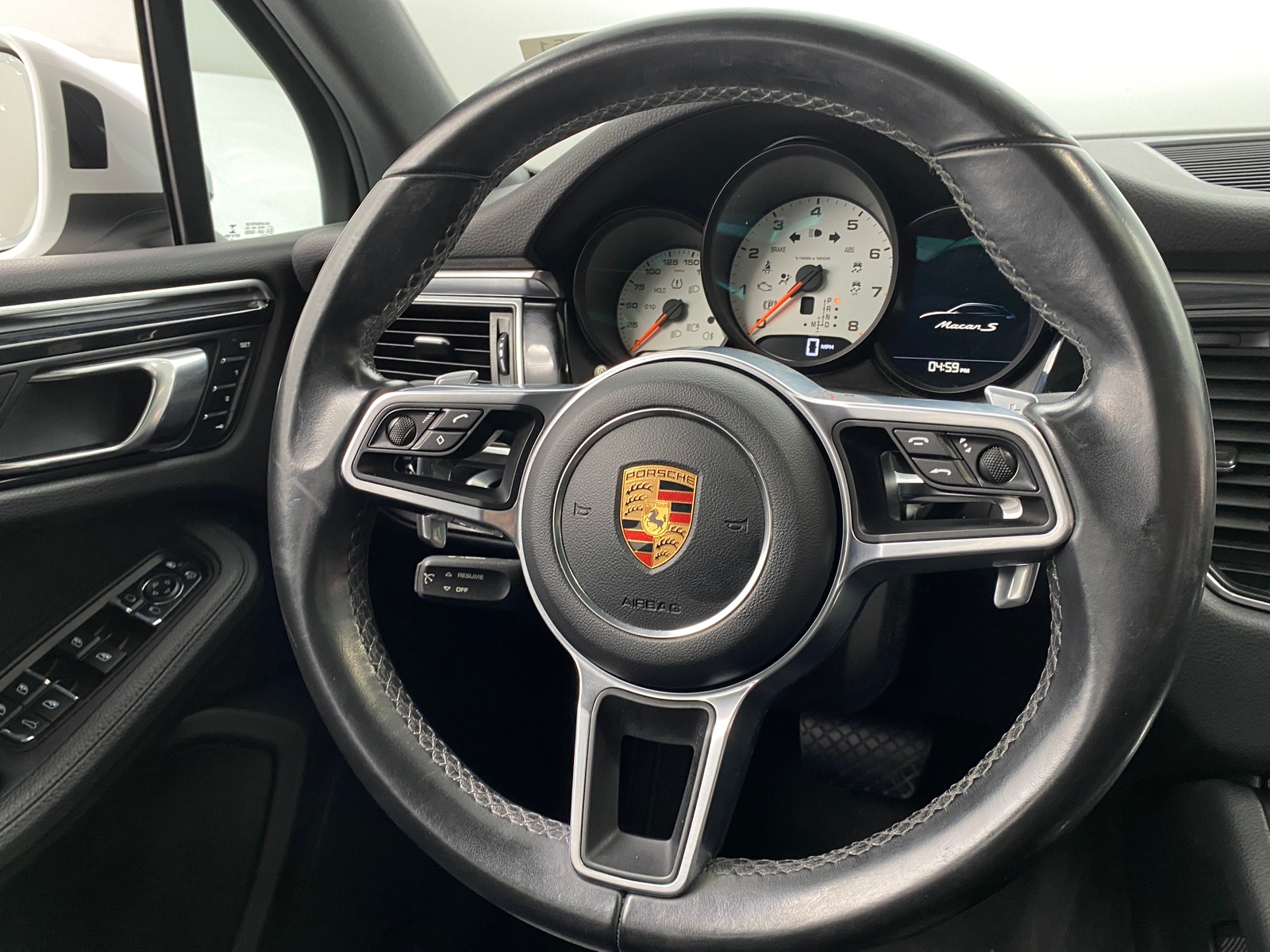 Thumbnail: 2018 Porsche Macan - 5