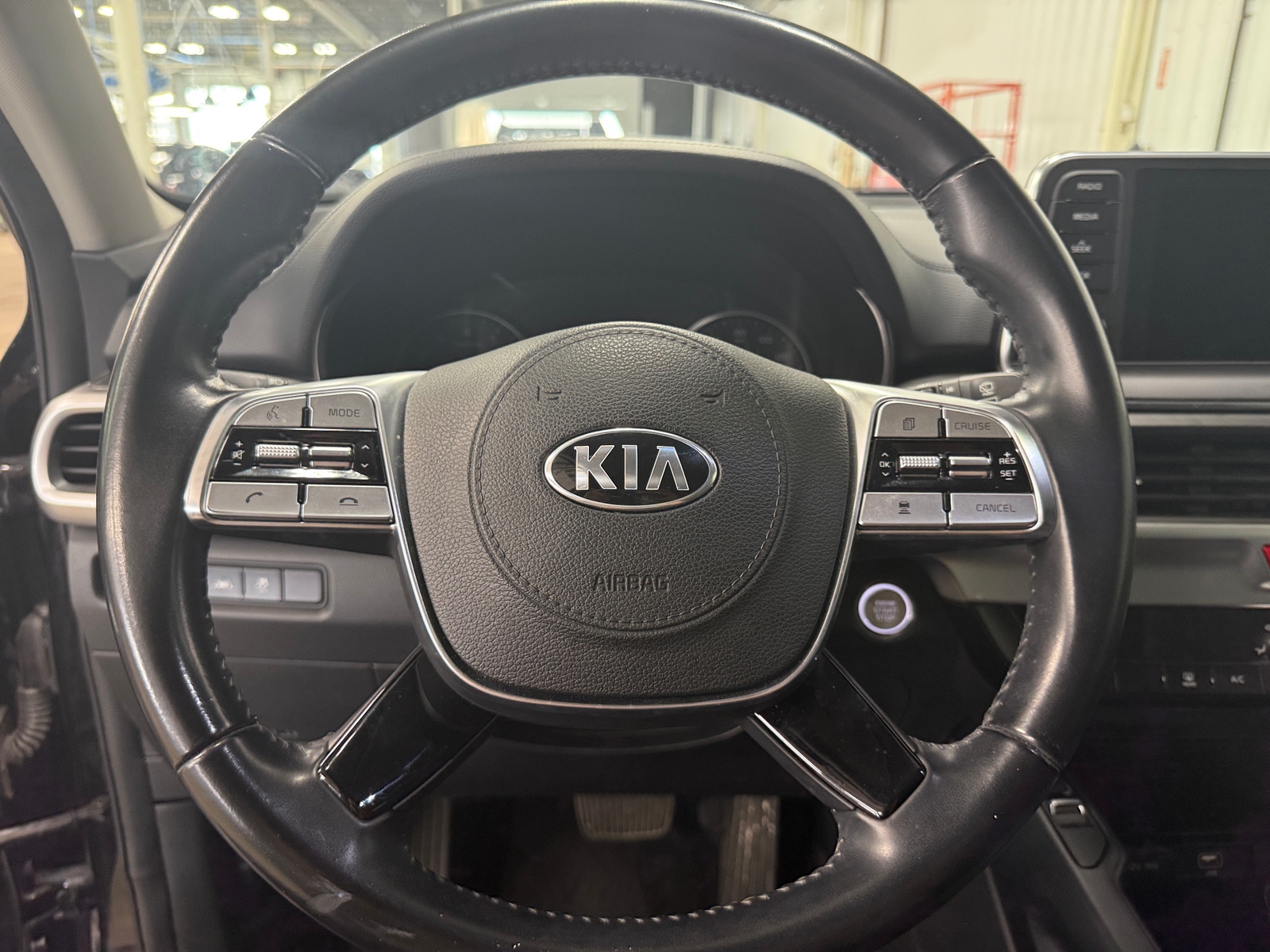 Thumbnail: 2021 Kia Telluride - 4