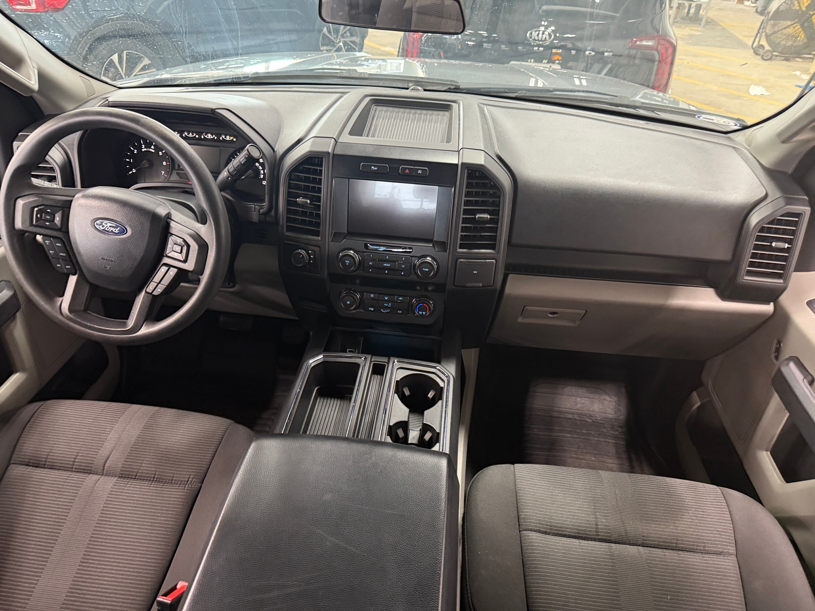 Thumbnail: 2019 Ford Econoline - 3