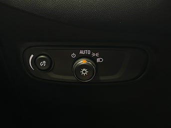 2024 Chevrolet Equinox LT photo 8