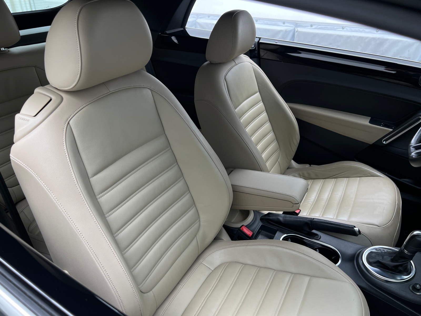 Thumbnail: 2013 Volkswagen Beetle - 2