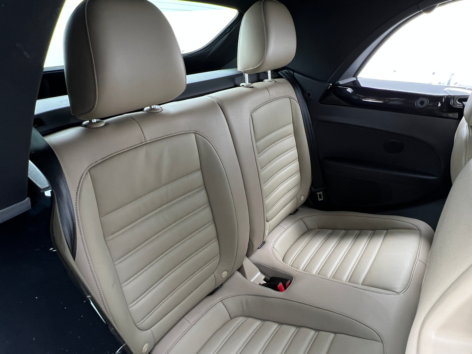 Thumbnail: 2013 Volkswagen Beetle - 6