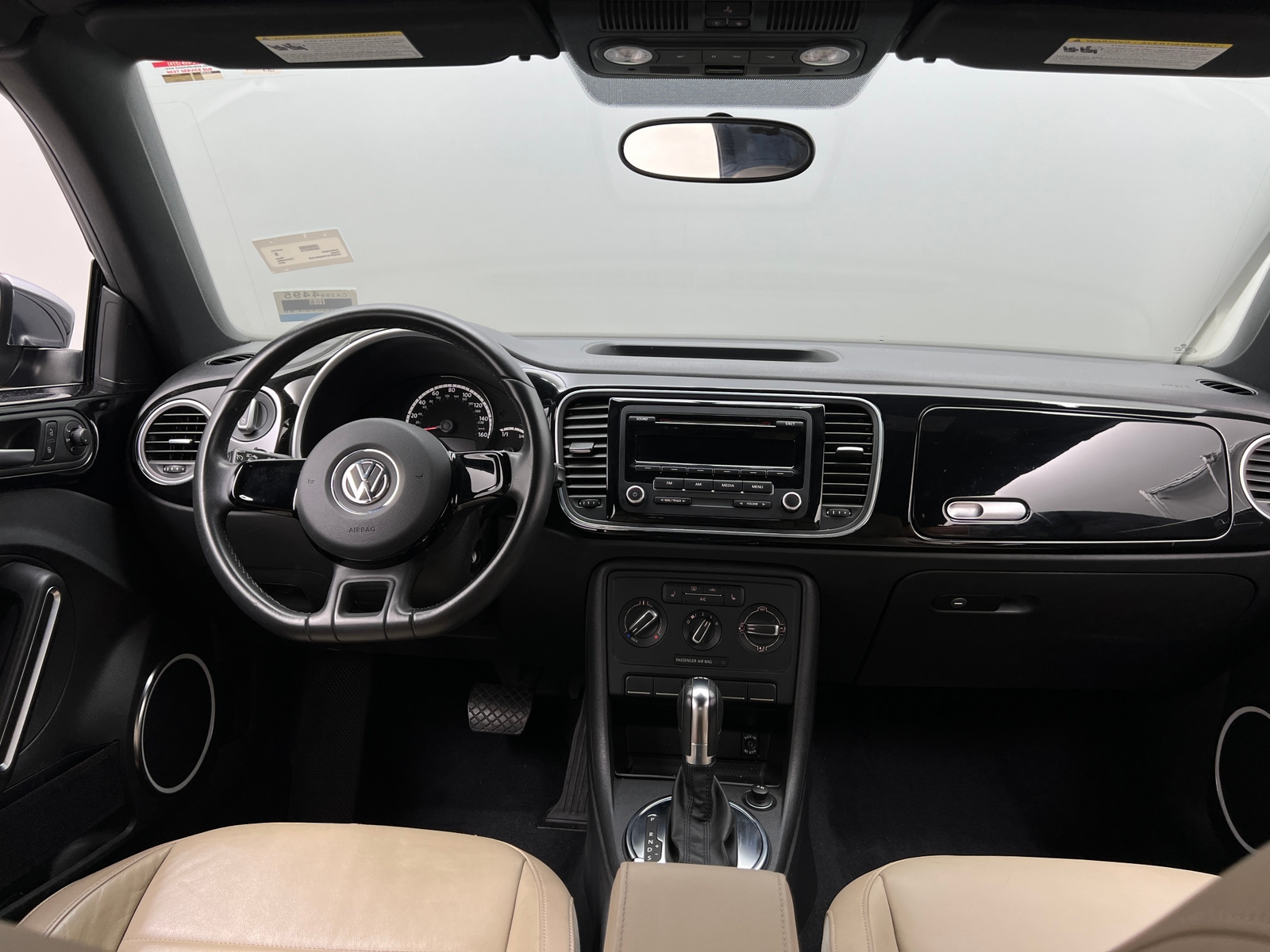 Thumbnail: 2013 Volkswagen Beetle - 3