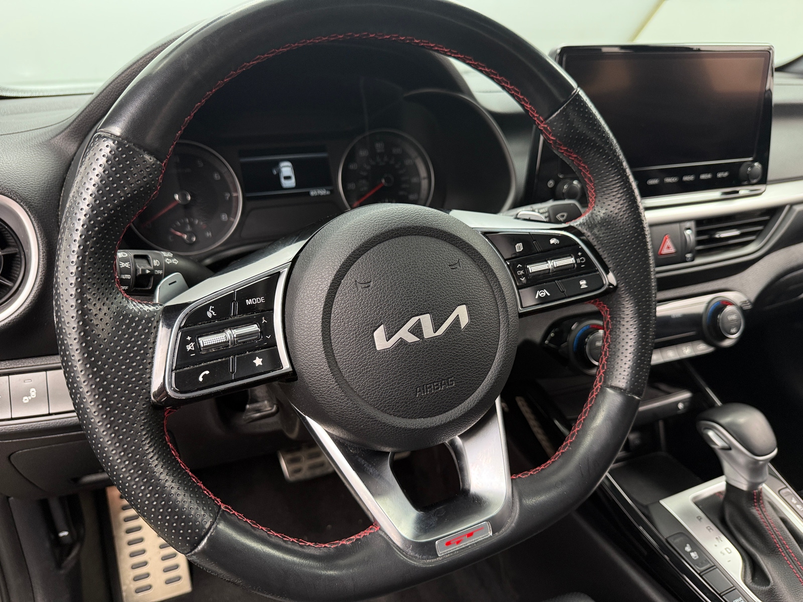 Thumbnail: 2022 Kia Forte - 4