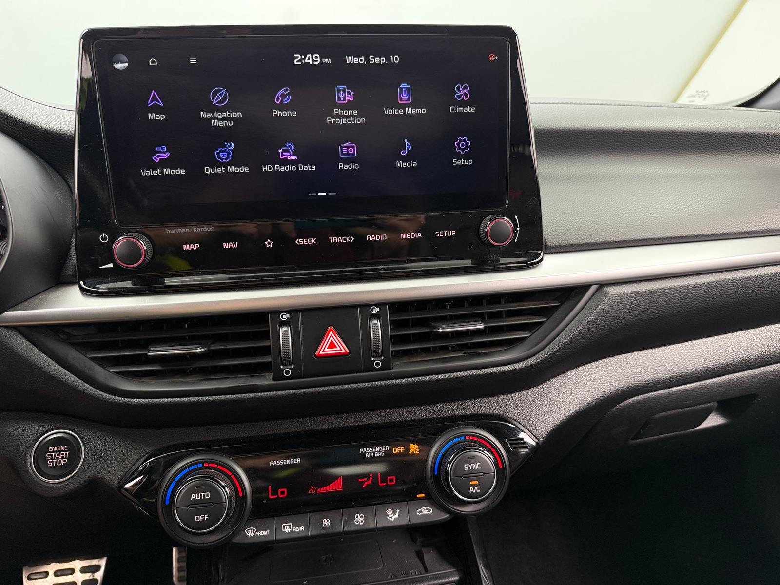 Thumbnail: 2022 Kia Forte - 3