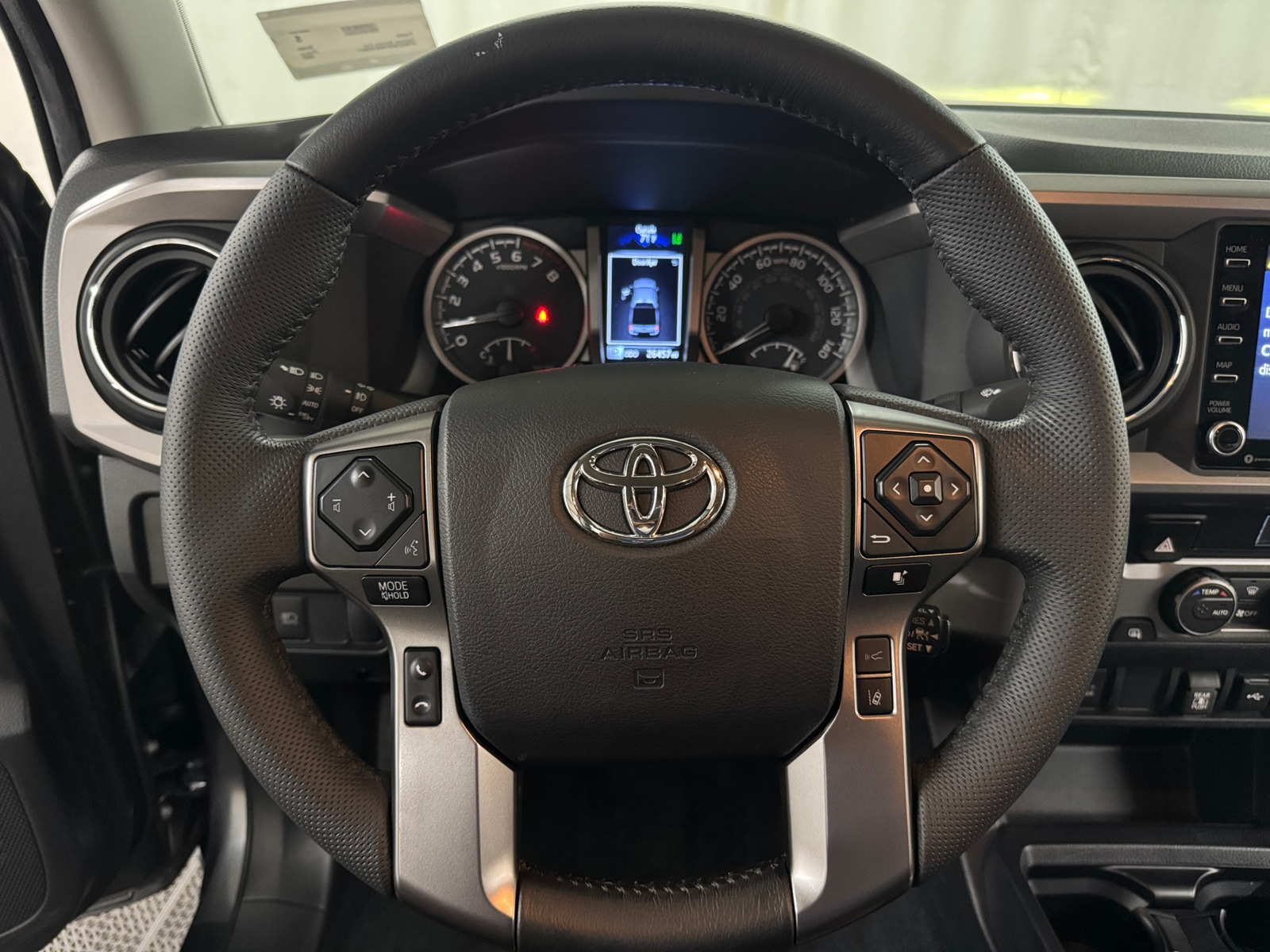 Thumbnail: 2022 Toyota Tacoma - 5