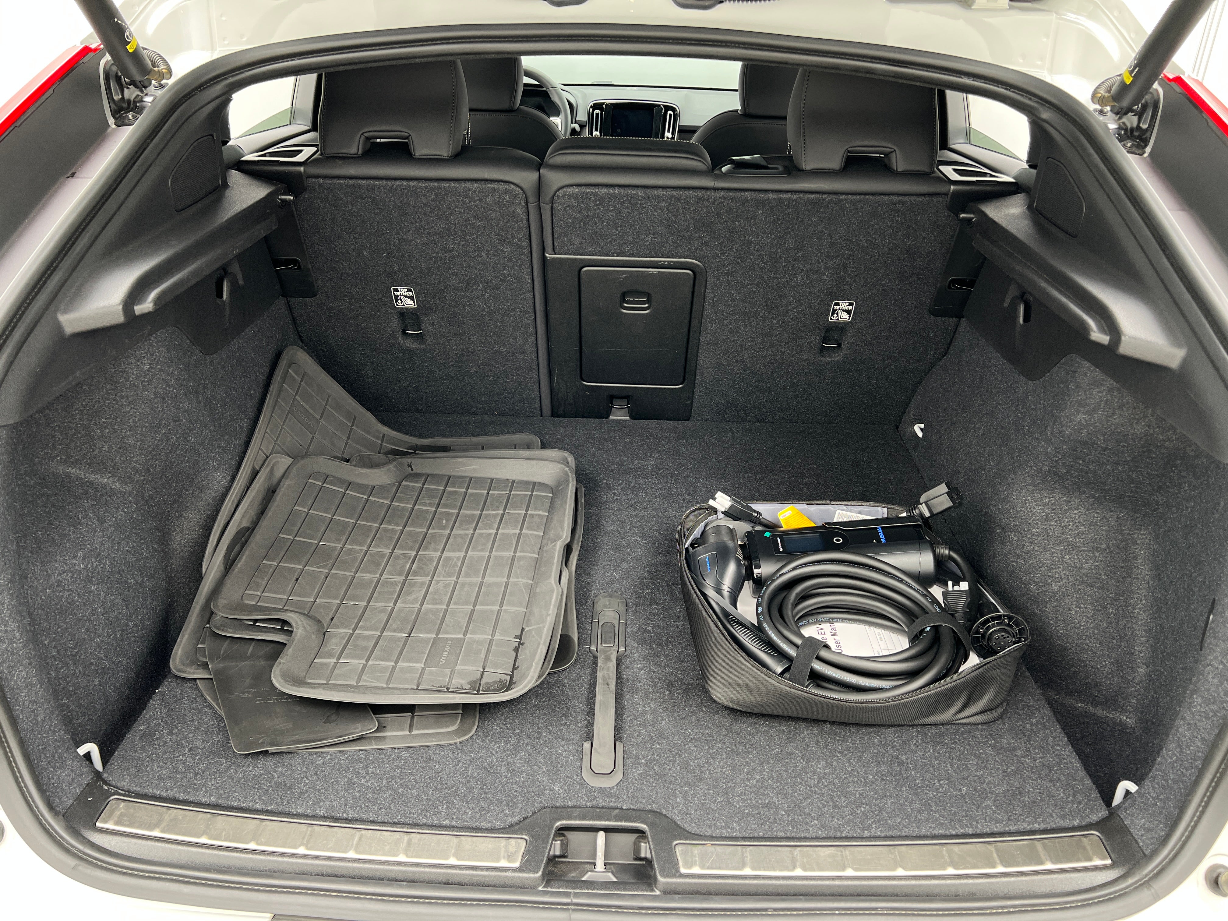 2023 Volvo C40
