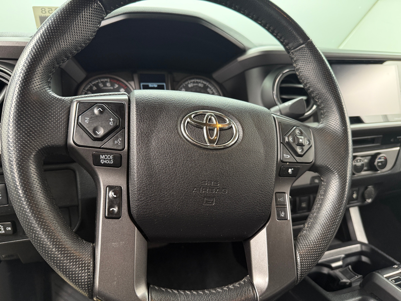 Thumbnail: 2022 Toyota Tacoma - 5