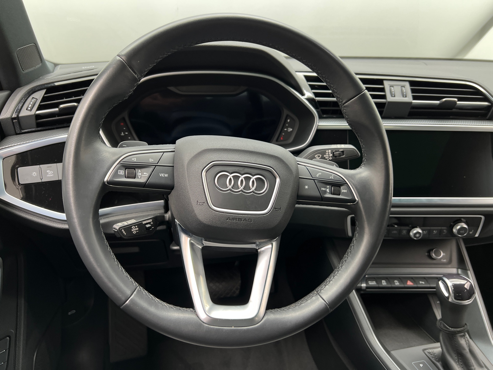 Thumbnail: 2022 Audi Q3 - 4