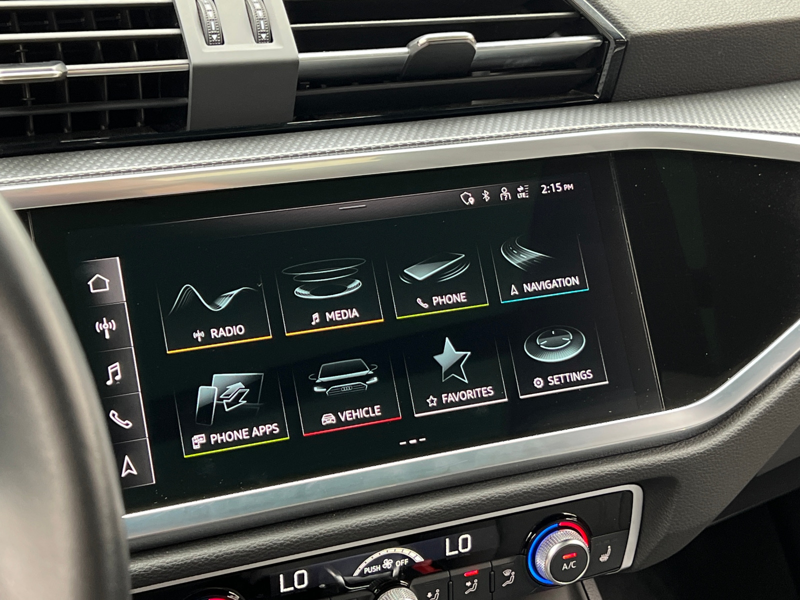 Thumbnail: 2022 Audi Q3 - 3